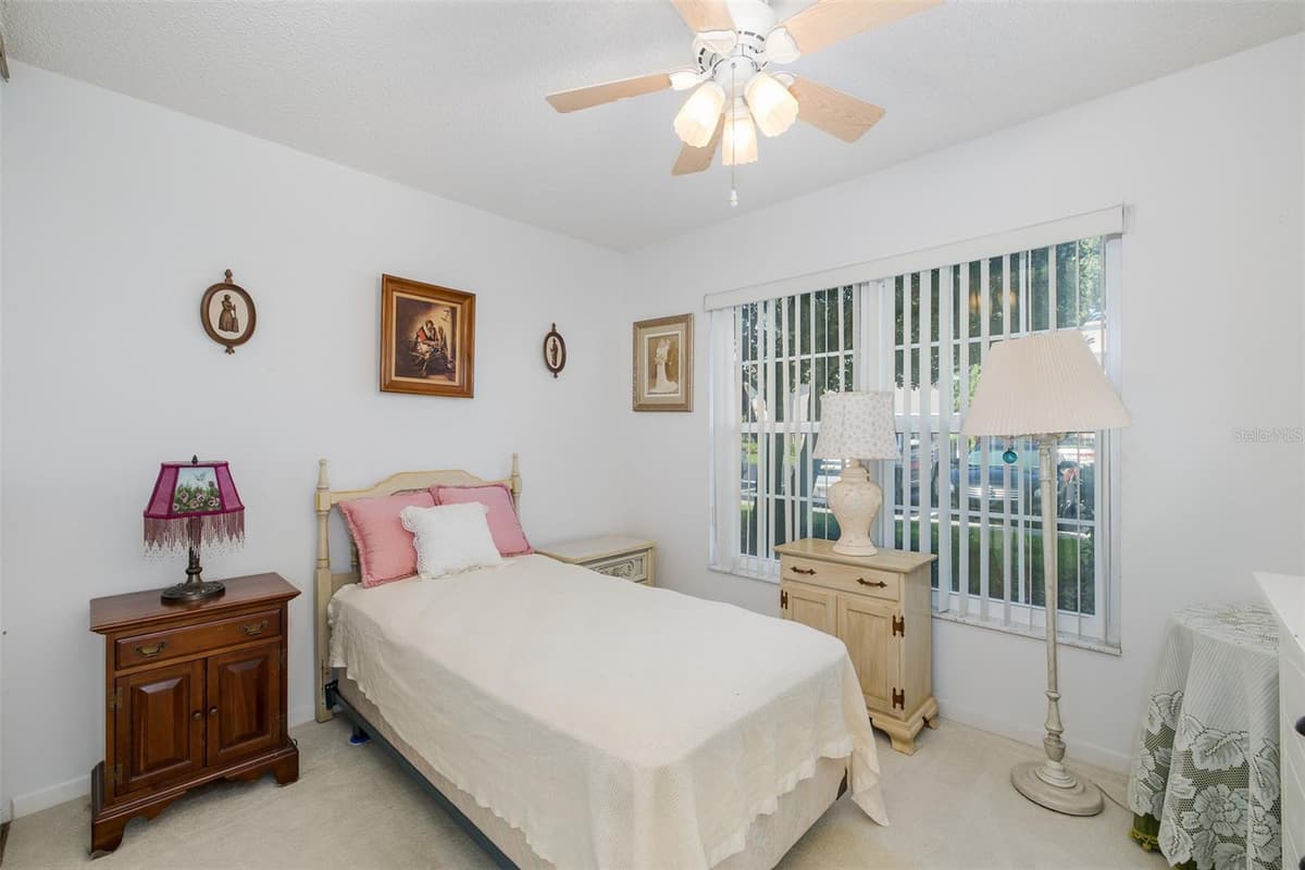 4804 MYRTLE OAK DRIVE — photo 25 of 35