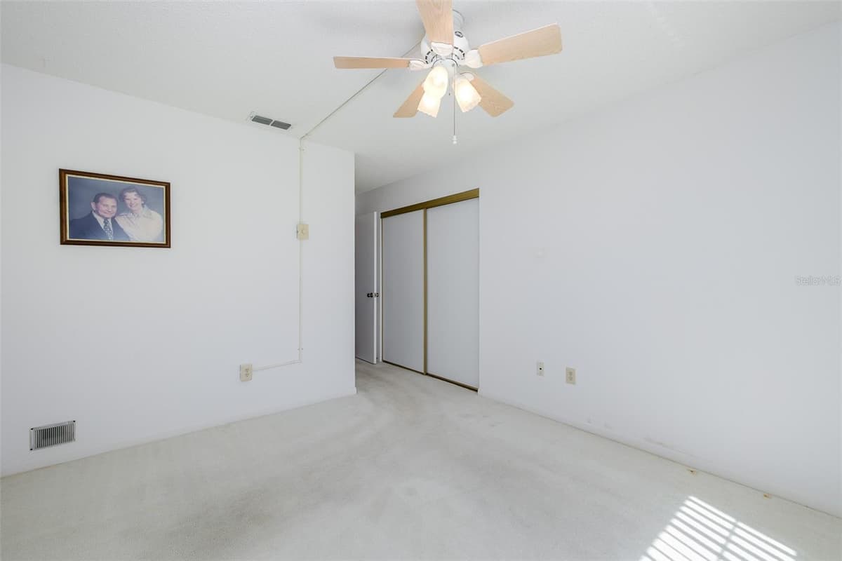 4804 MYRTLE OAK DRIVE — photo 17 of 35