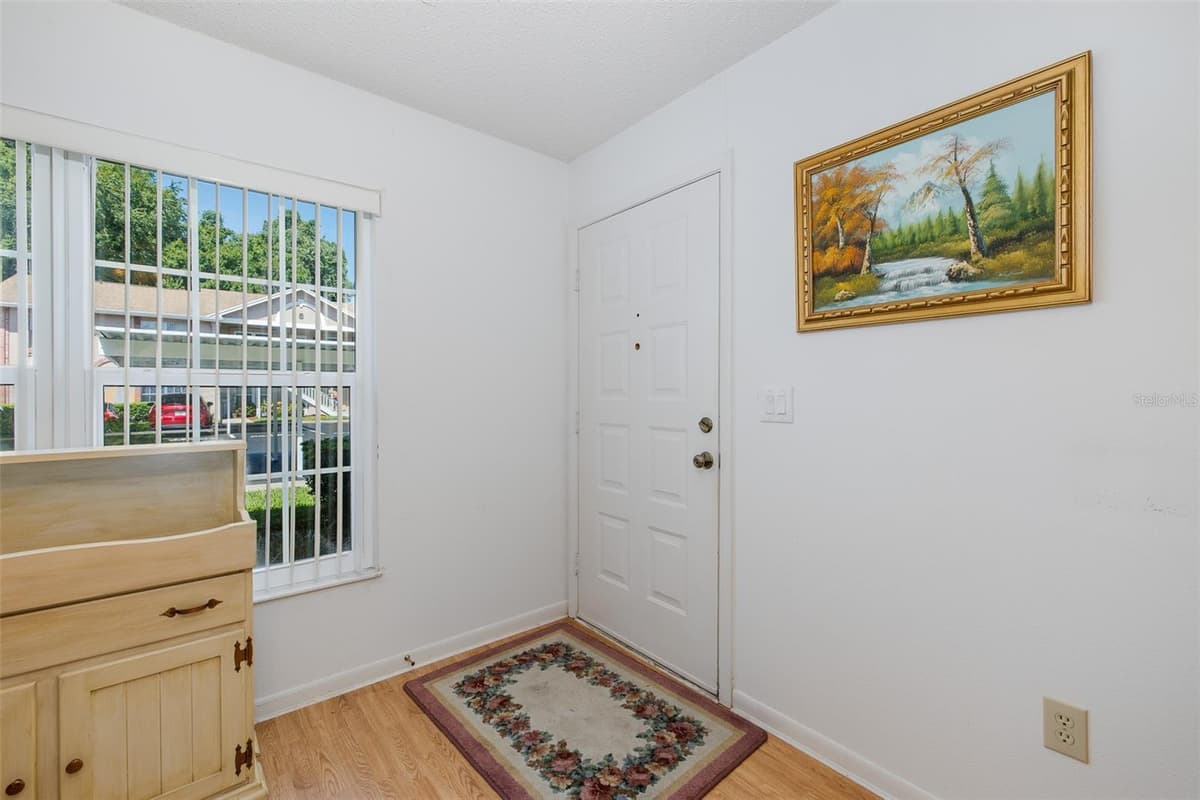 4804 MYRTLE OAK DRIVE — photo 9 of 35