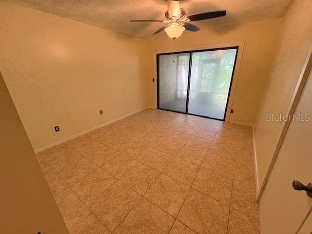 4512 SWEETWATER LAKE DRIVE — photo 12 of 17