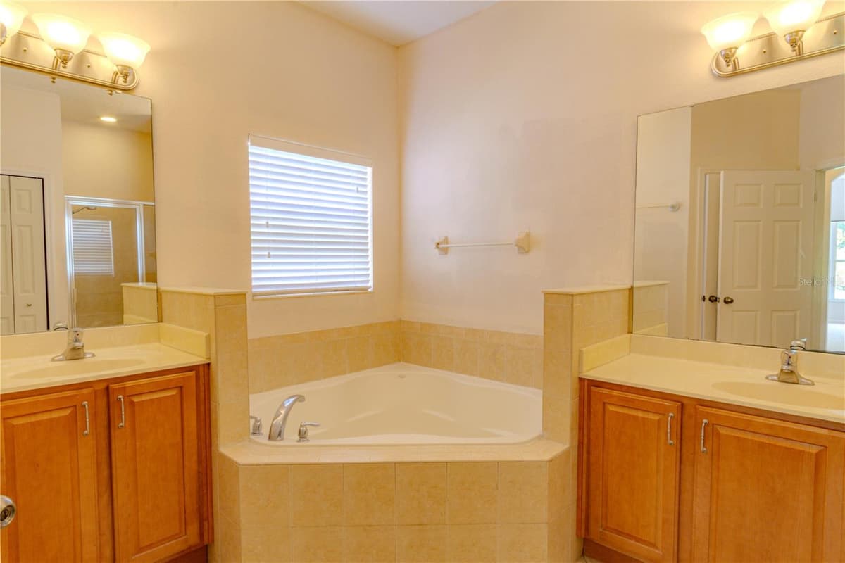 10462 WILLOW RIDGE LOOP — photo 22 of 37