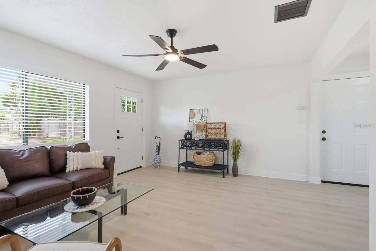 5307 BERKLEY ROAD — photo 8 of 26