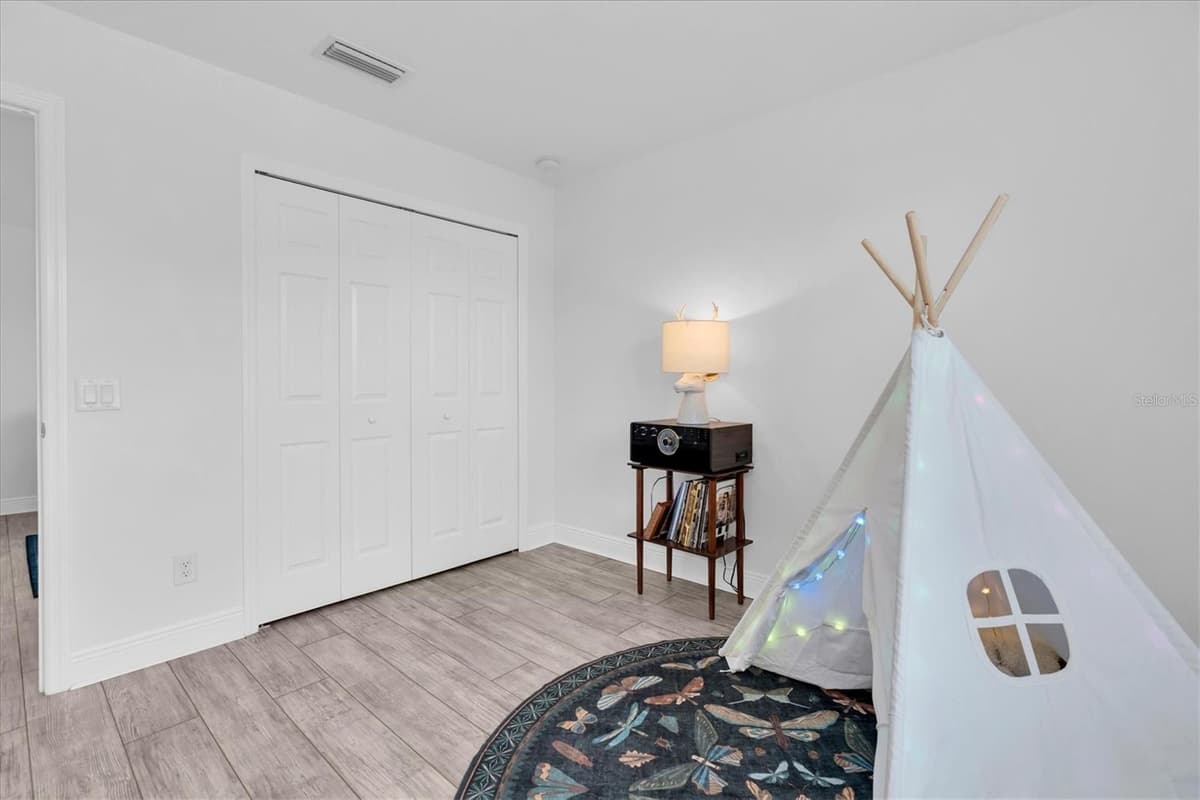 3060 CHAPIN PASS — photo 21 of 53