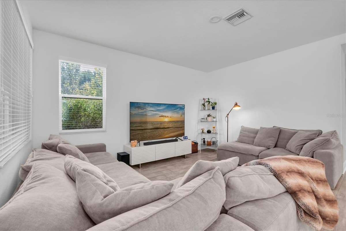 3060 CHAPIN PASS — photo 12 of 53