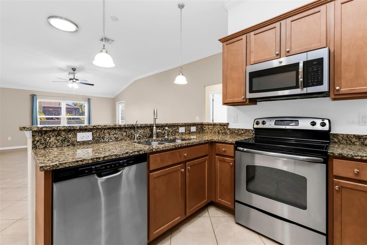 11672 ANHINGA AVENUE — photo 11 of 64