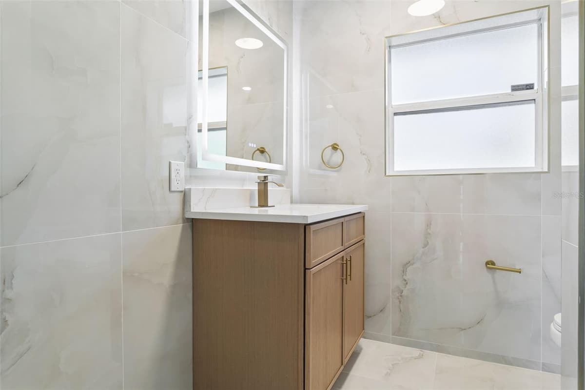 540 MILWAUKEE AVENUE — photo 14 of 23