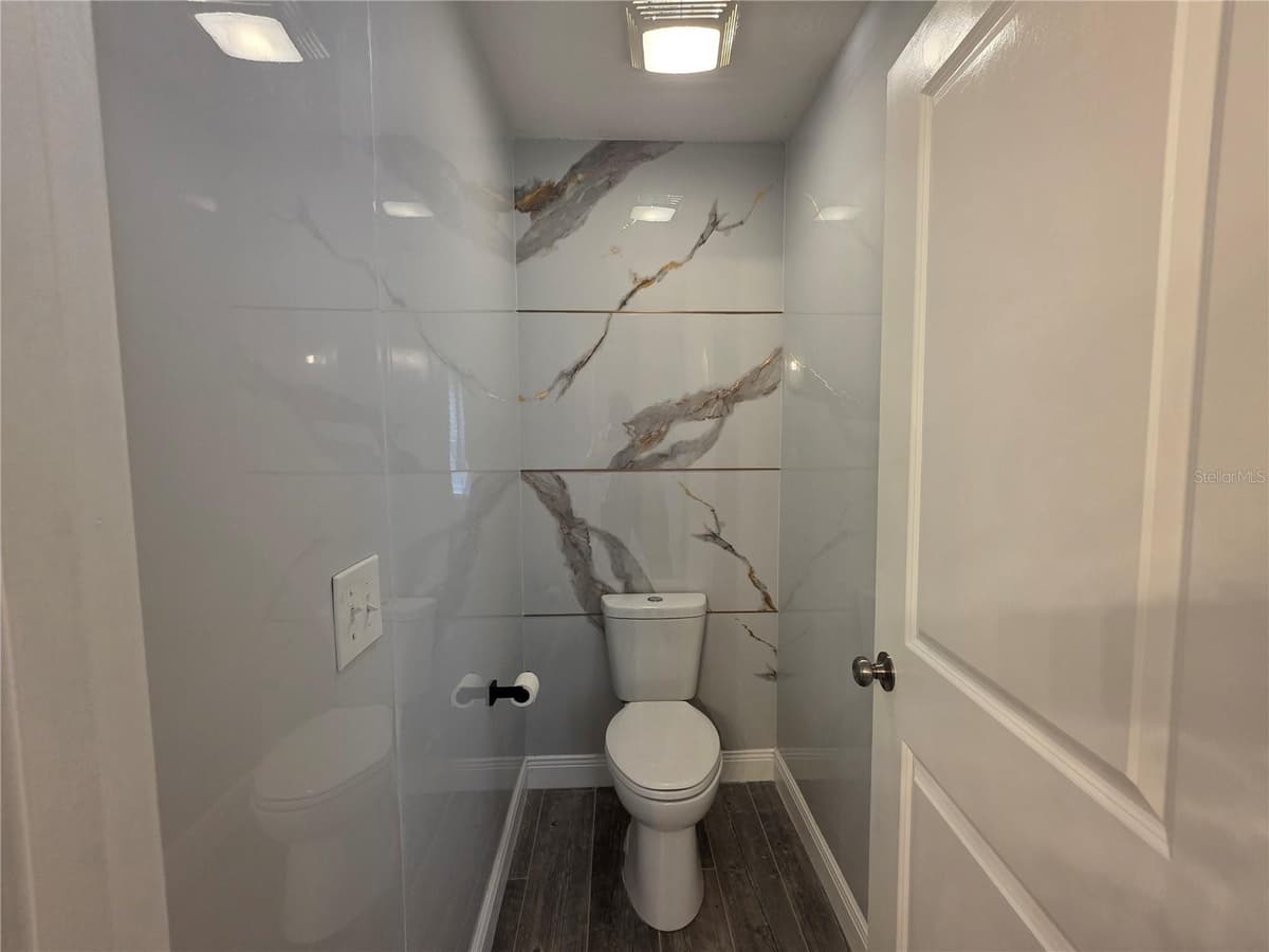 13909 ARBOR PINES DRIVE — photo 41 of 48