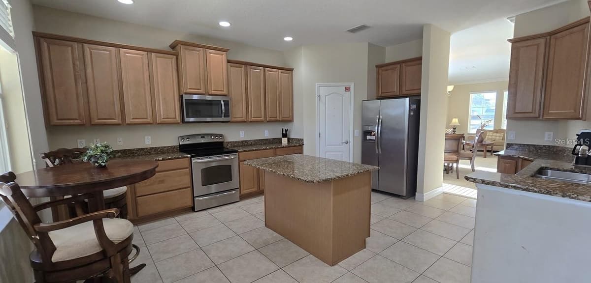 844 SUFFOLK PLACE — photo 16 of 40