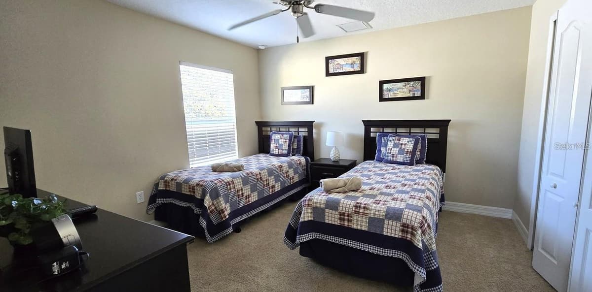 844 SUFFOLK PLACE — photo 35 of 40