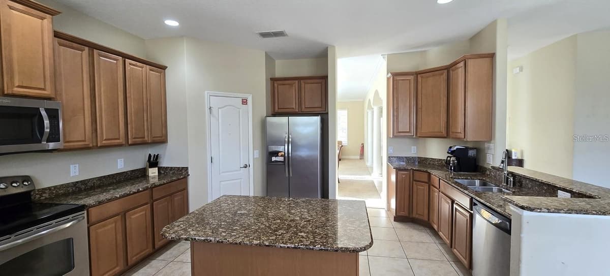844 SUFFOLK PLACE — photo 17 of 40