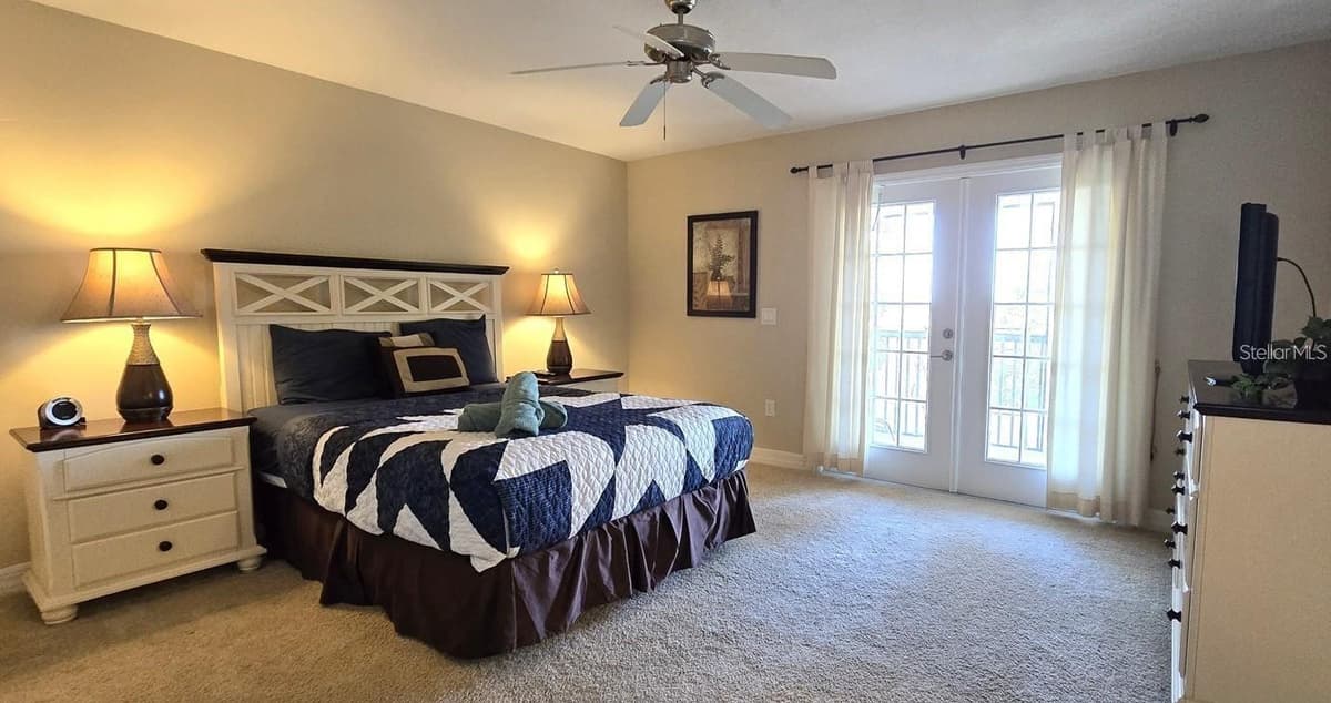 844 SUFFOLK PLACE — photo 33 of 40