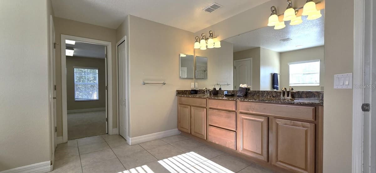 844 SUFFOLK PLACE — photo 27 of 40