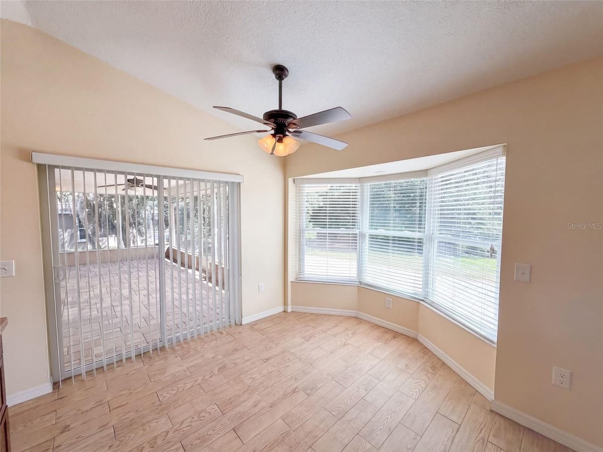 4573 BAYRIDGE COURT — photo 12 of 43