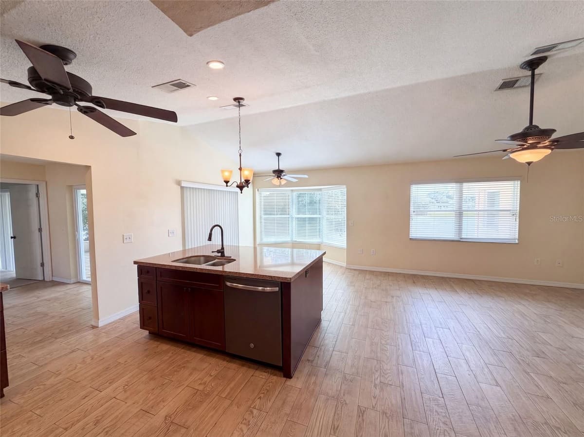 4573 BAYRIDGE COURT — photo 14 of 43