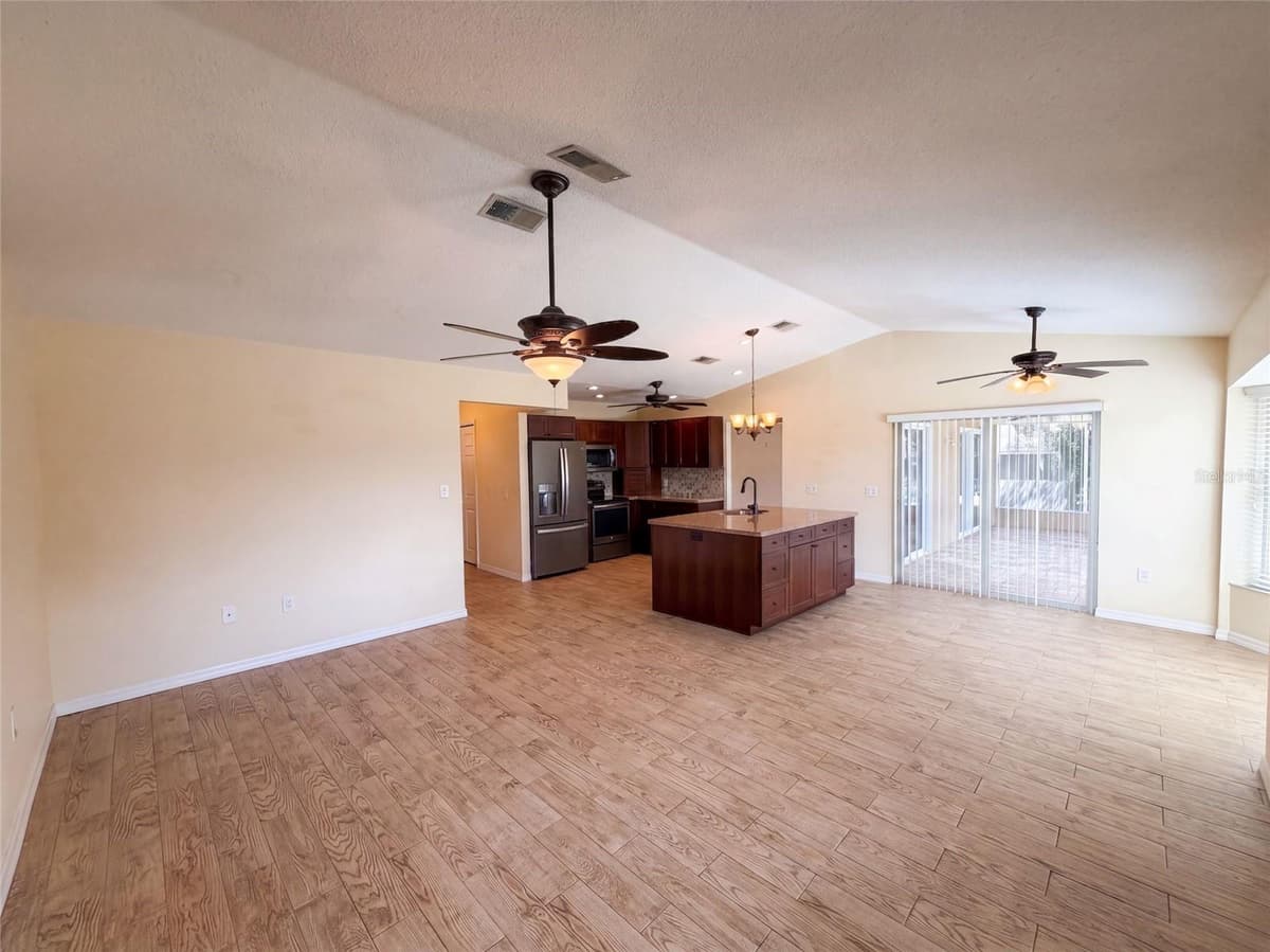 4573 BAYRIDGE COURT — photo 10 of 43