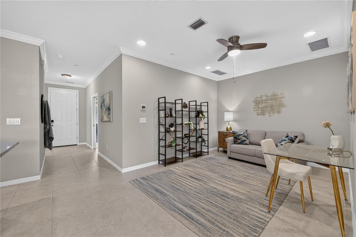 13737 MESSINA LOOP — photo 16 of 30