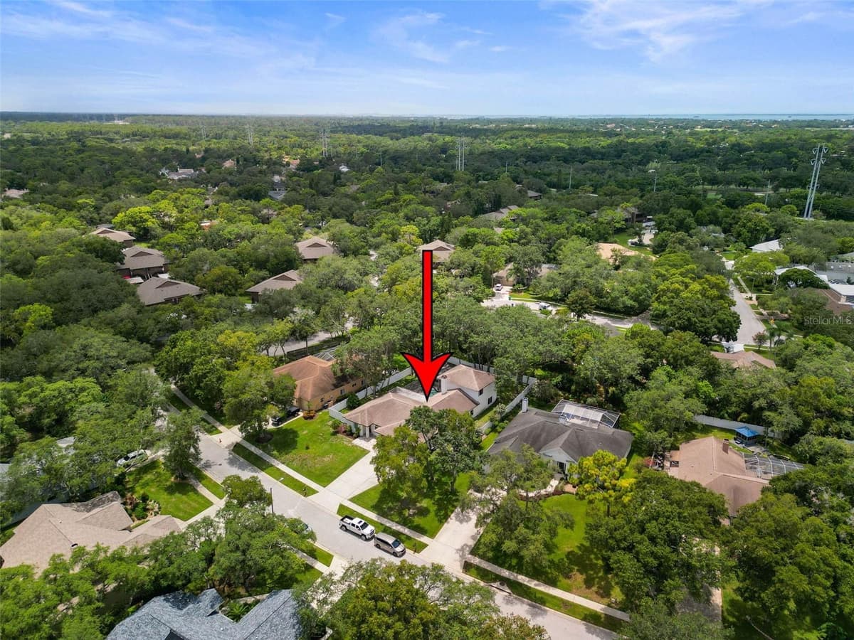 4448 GLENBROOK DRIVE — photo 8 of 67