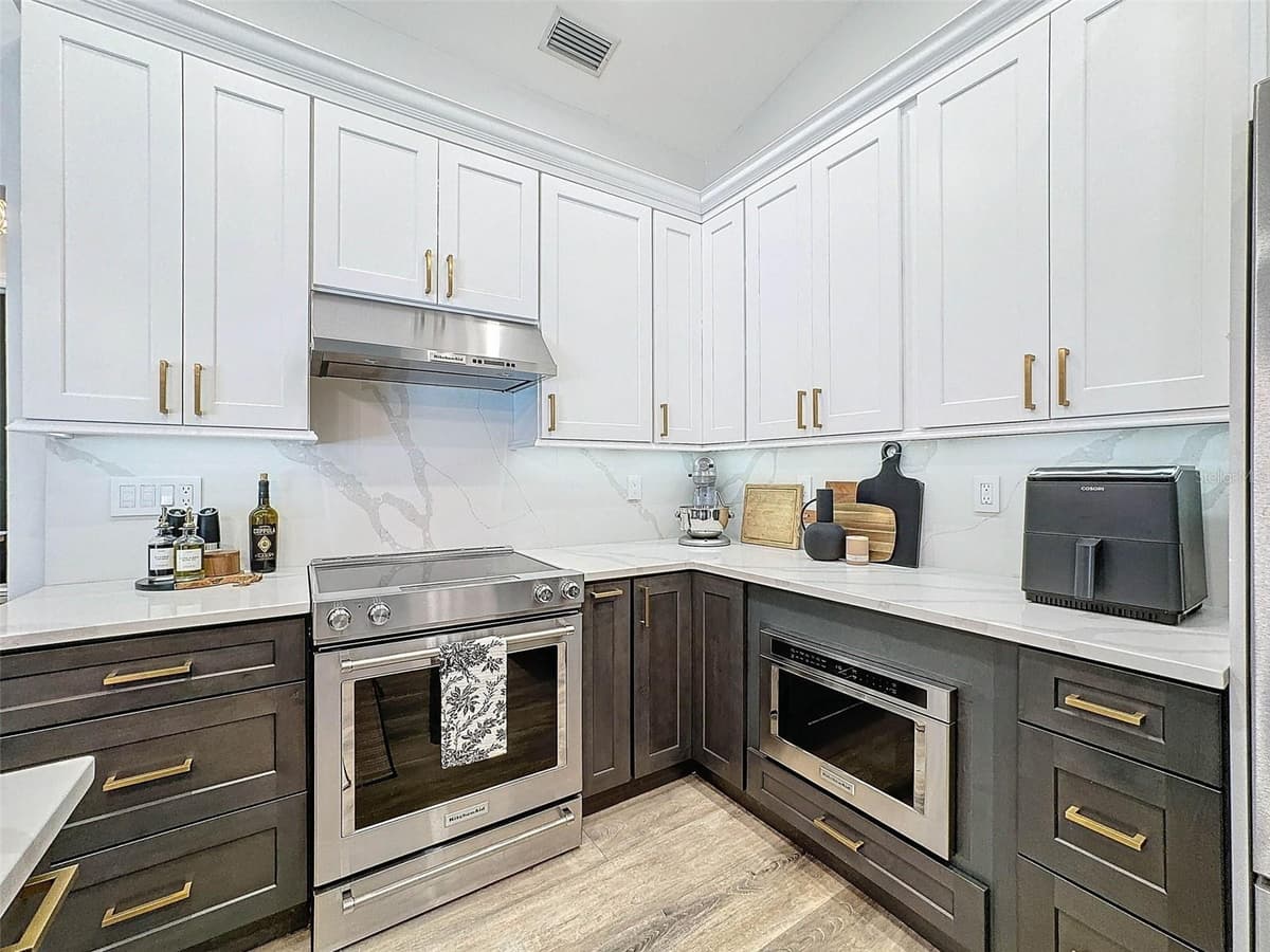 4448 GLENBROOK DRIVE — photo 19 of 67