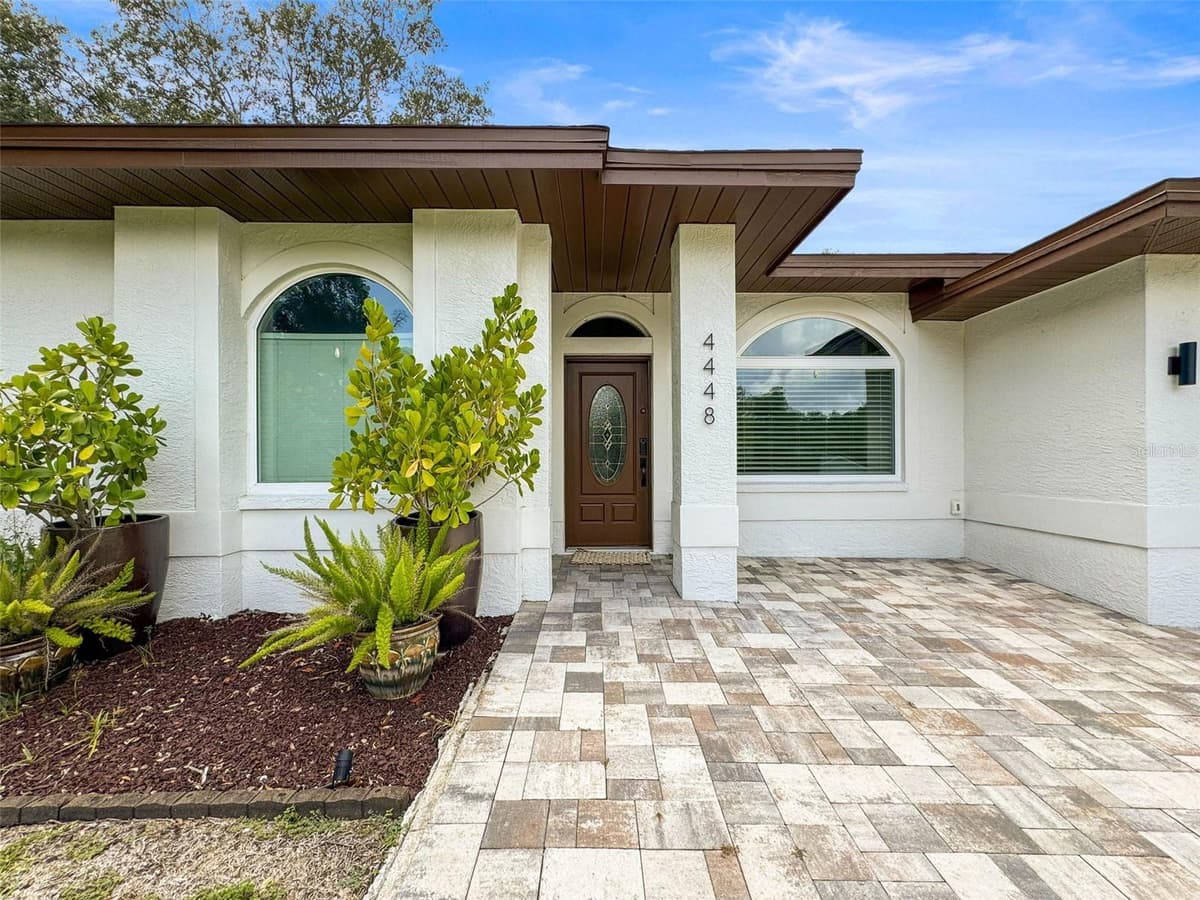 4448 GLENBROOK DRIVE — photo 3 of 67