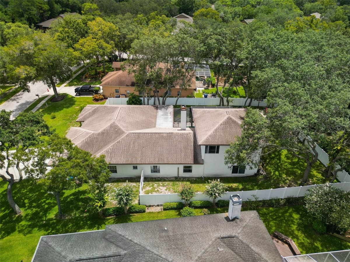 4448 GLENBROOK DRIVE — photo 7 of 67
