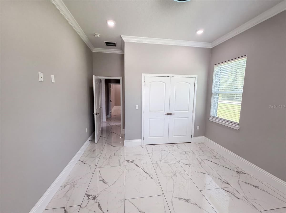 20797 RACINE STREET — photo 16 of 36