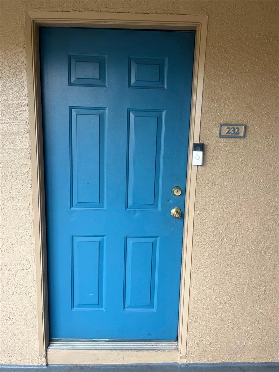7350 WESTPOINTE BLVD — photo 2 of 3