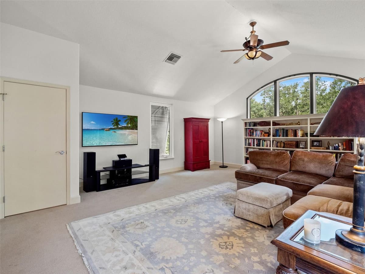 9222 SLOANE STREET — photo 56 of 100