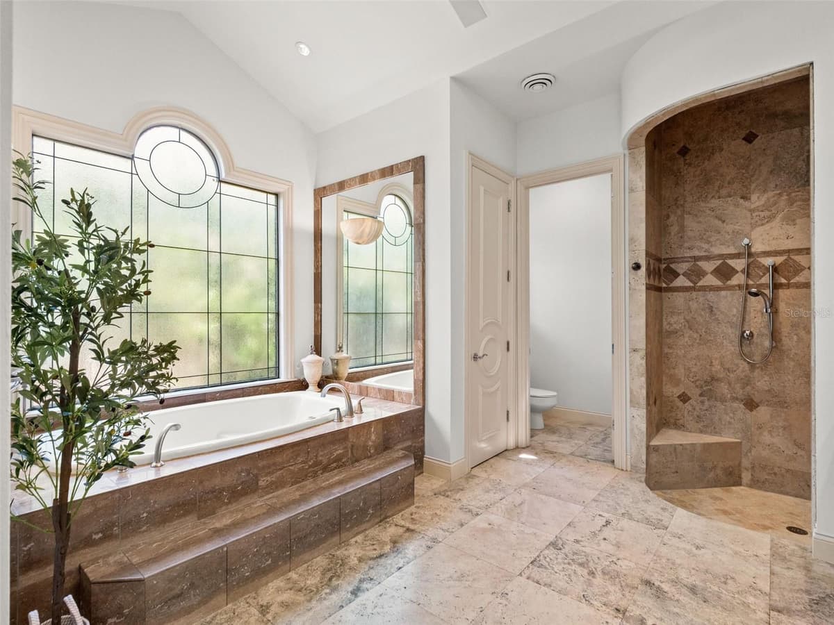 9222 SLOANE STREET — photo 38 of 100