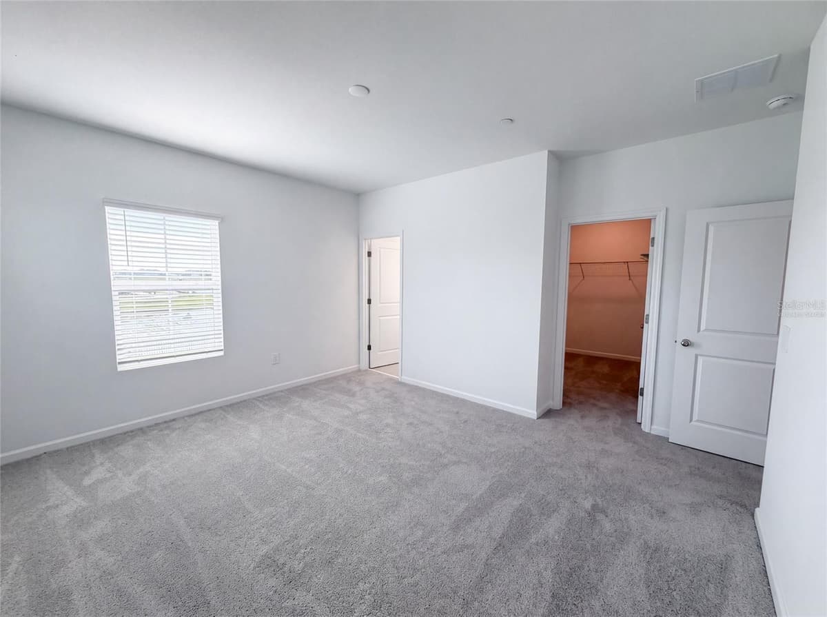 2224 RED SUN STREET — photo 4 of 25