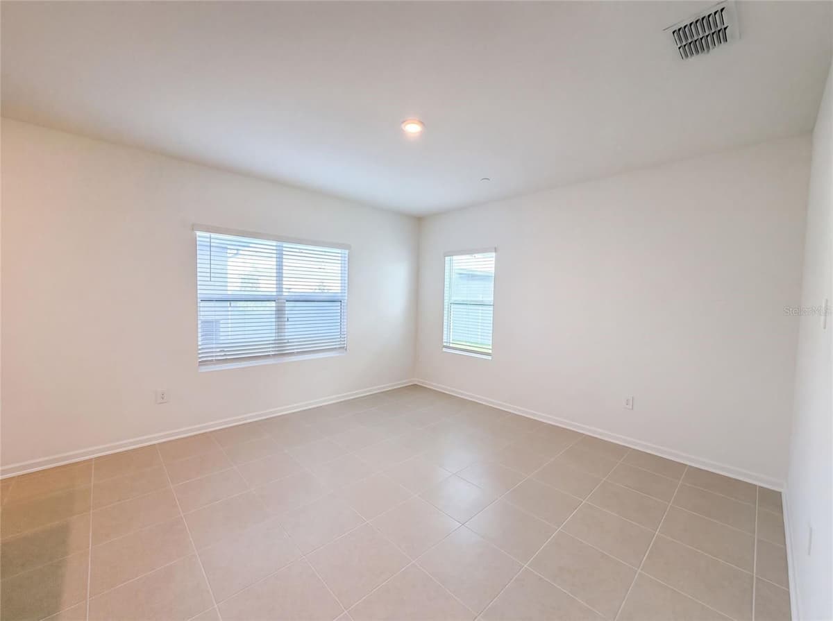 2224 RED SUN STREET — photo 7 of 25