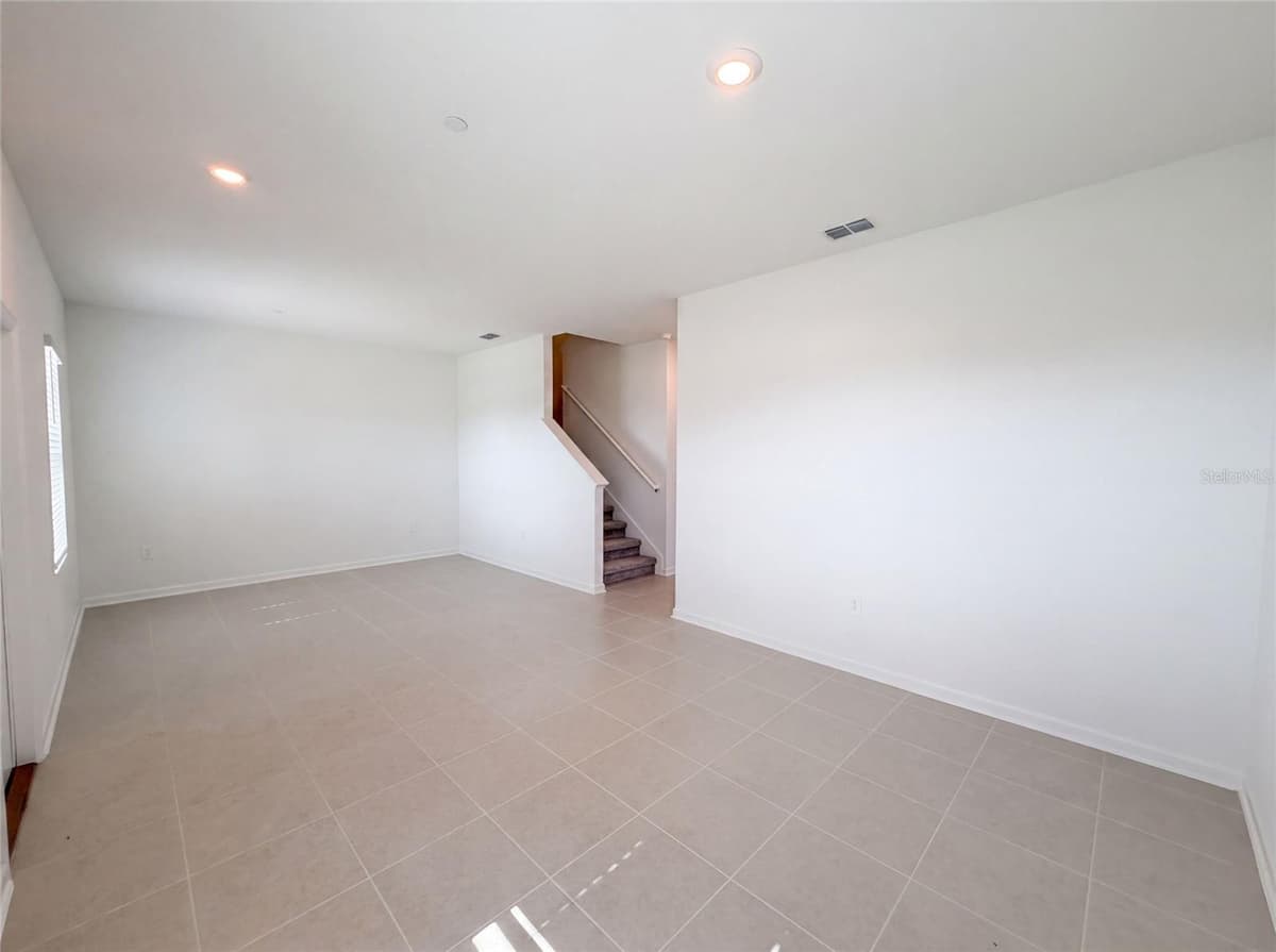 2224 RED SUN STREET — photo 3 of 25