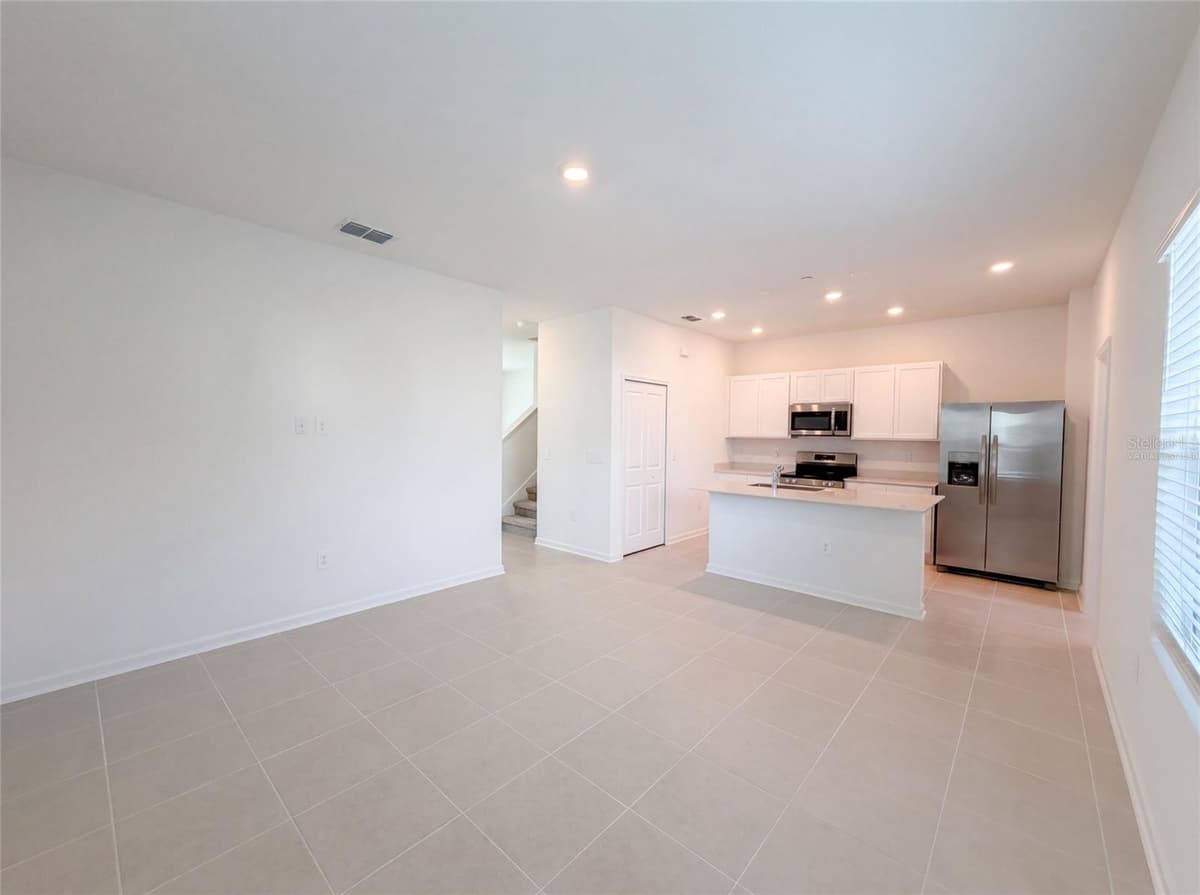 2224 RED SUN STREET — photo 2 of 25