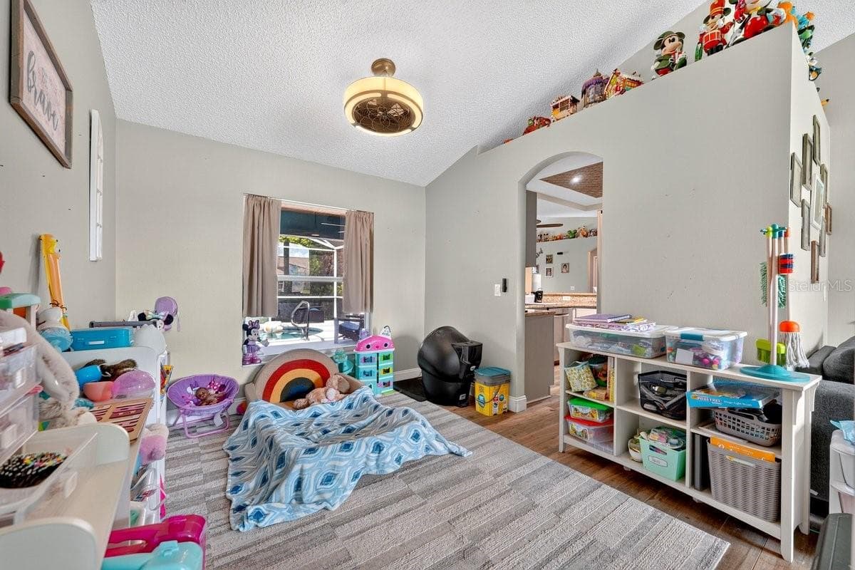 800 COLTRA LANE — photo 16 of 36