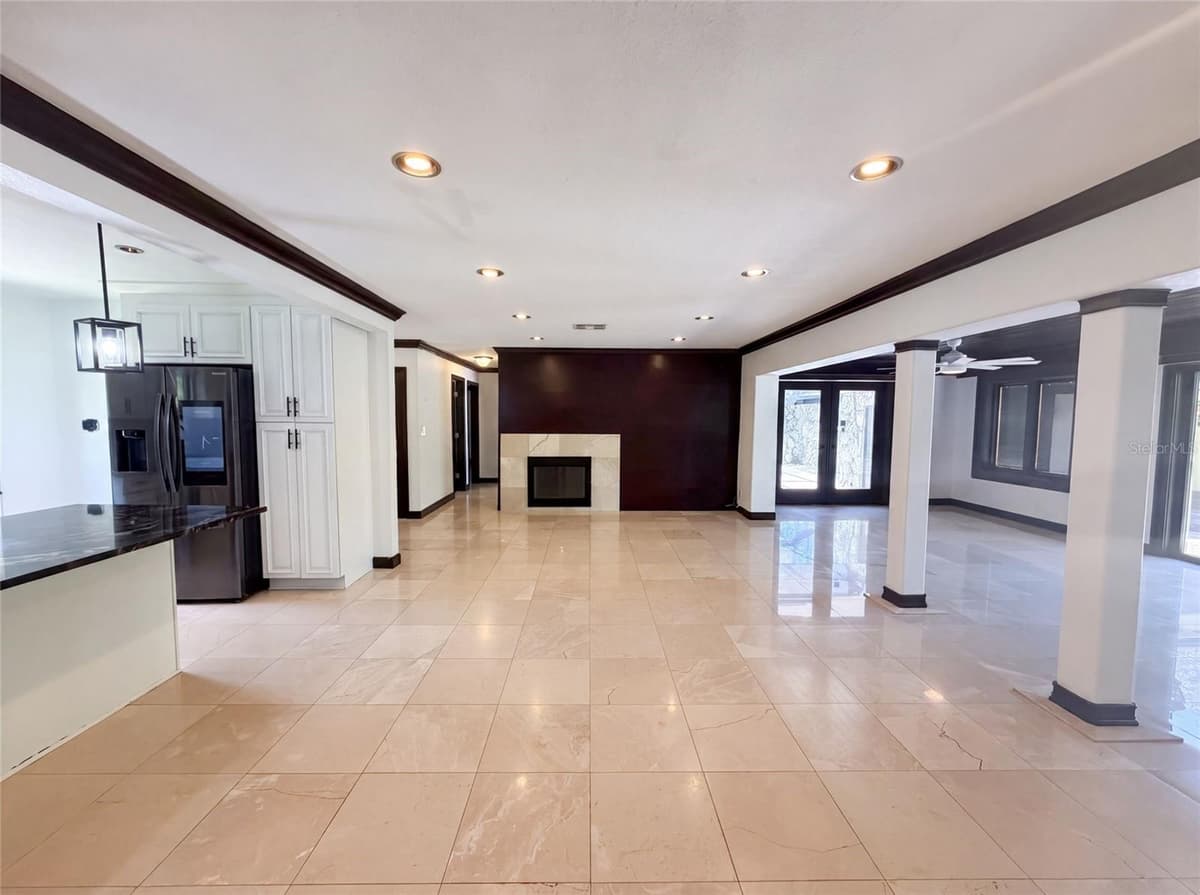 1515 WEST SHORE BOULEVARD — photo 9 of 25
