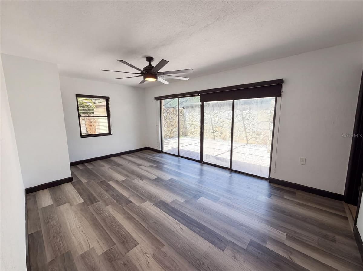 1515 WEST SHORE BOULEVARD — photo 6 of 25