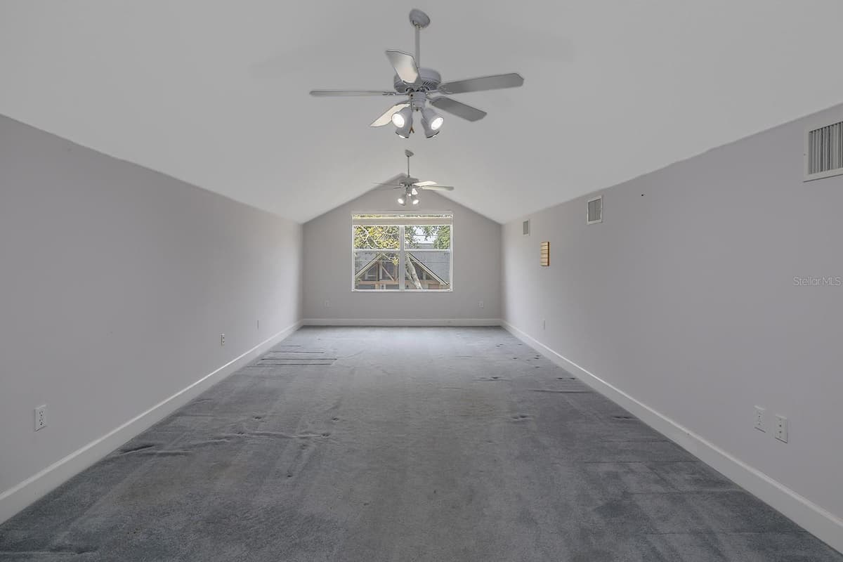 2711 JOHN ANDERSON DRIVE — photo 4 of 54