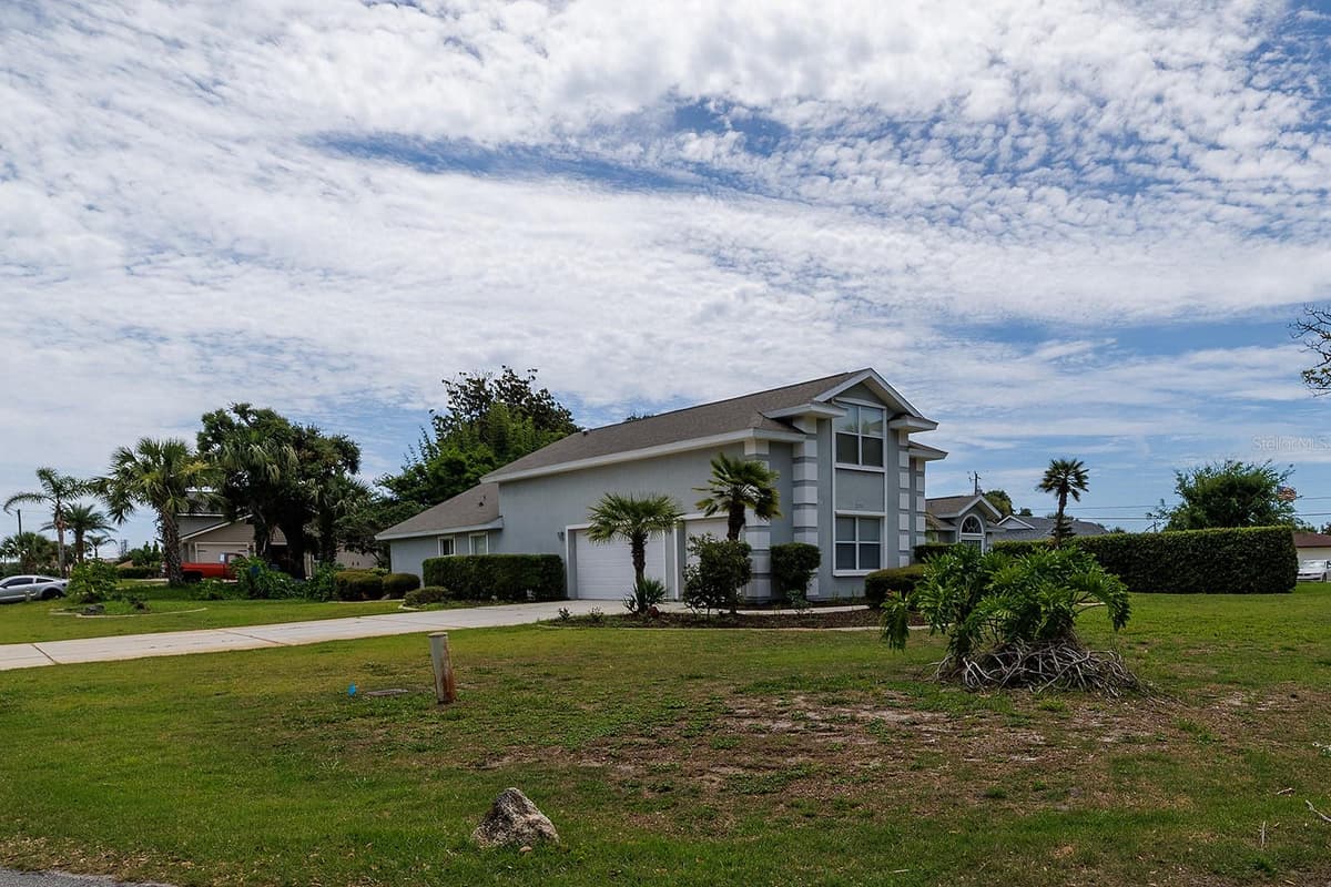 2711 JOHN ANDERSON DRIVE — photo 46 of 54