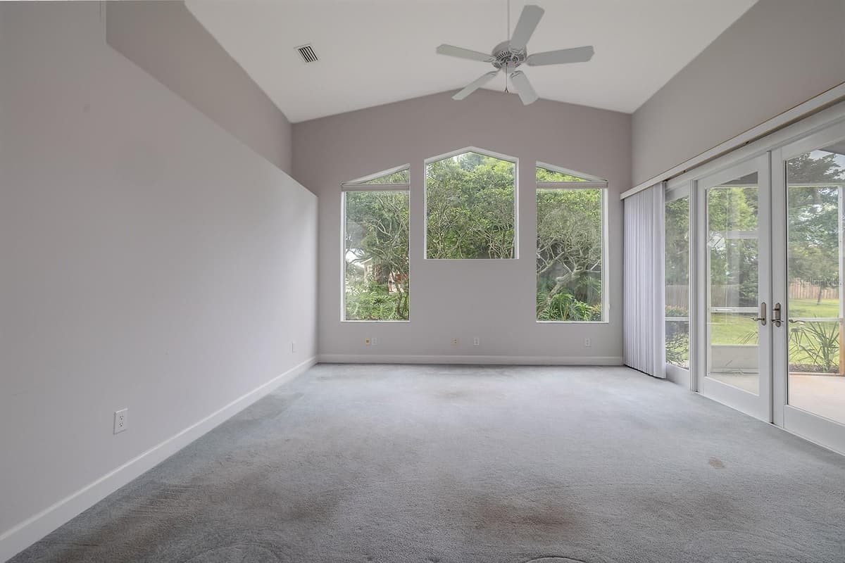 2711 JOHN ANDERSON DRIVE — photo 10 of 54