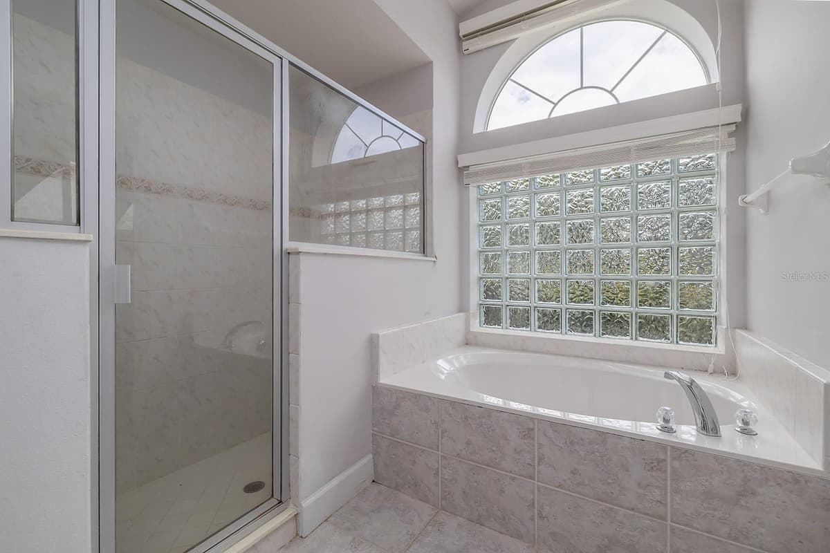 2711 JOHN ANDERSON DRIVE — photo 19 of 54