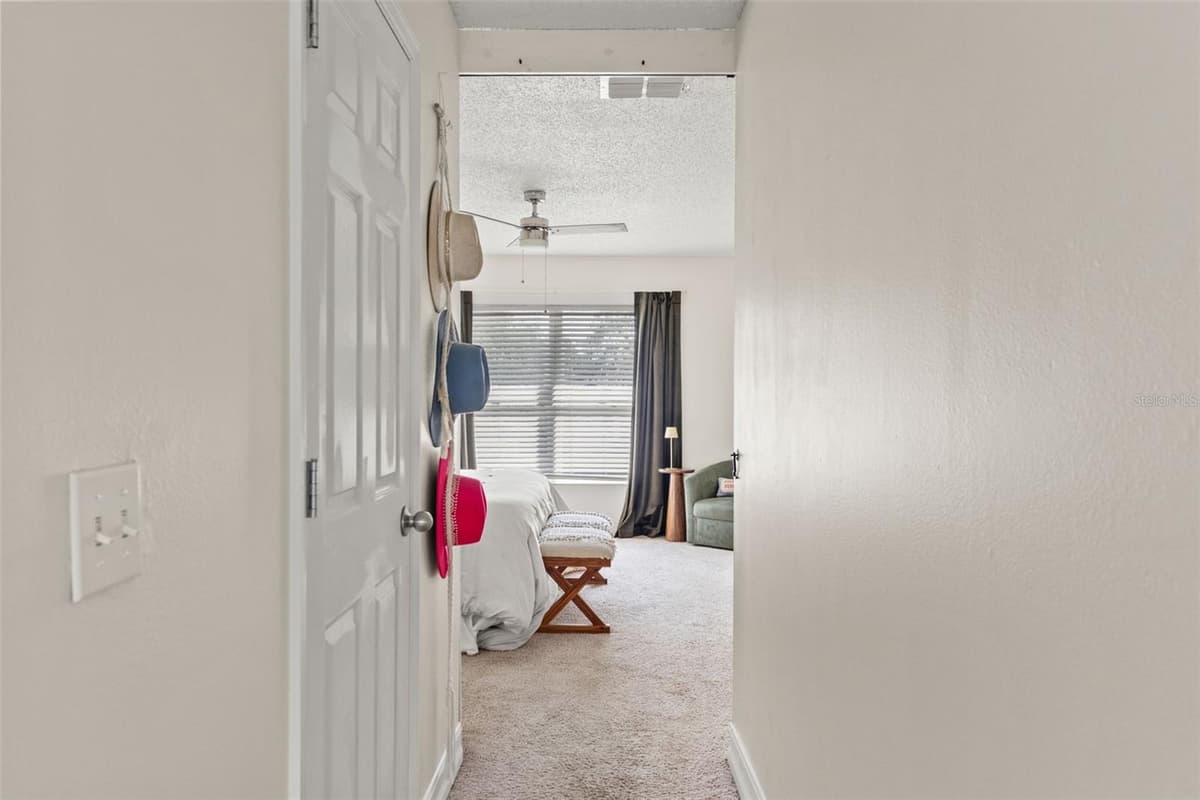 2253 WHITEWOOD AVENUE — photo 41 of 58