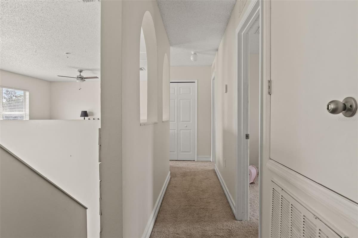 2253 WHITEWOOD AVENUE — photo 25 of 58