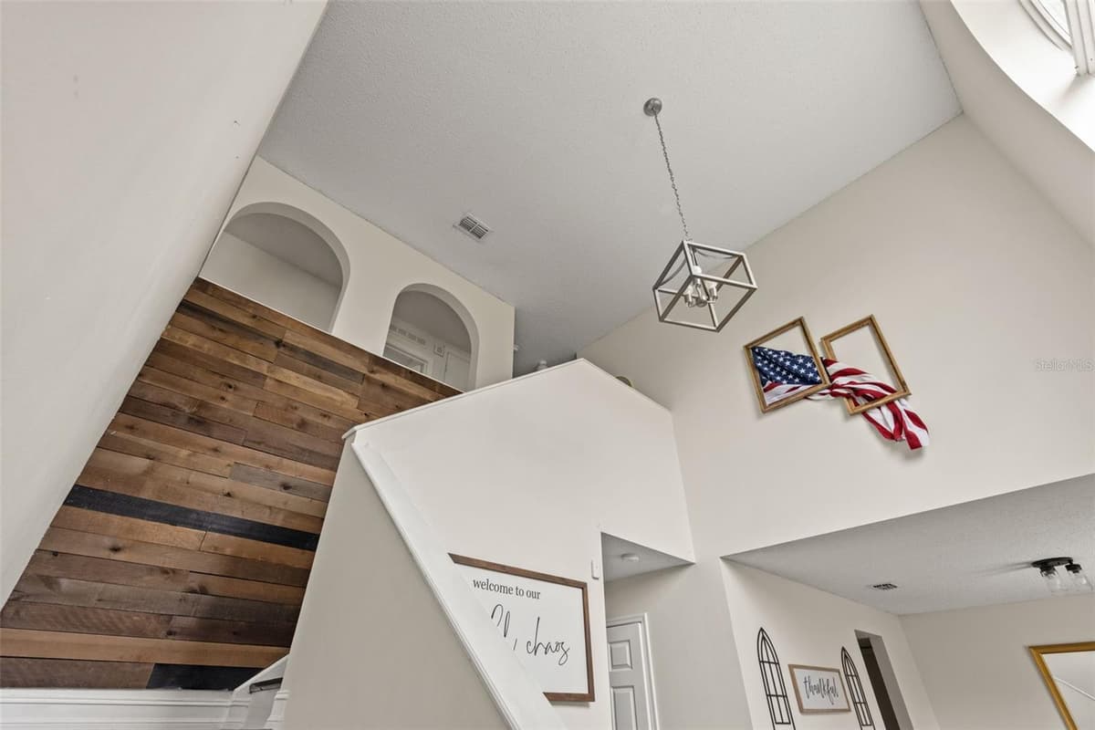 2253 WHITEWOOD AVENUE — photo 28 of 58