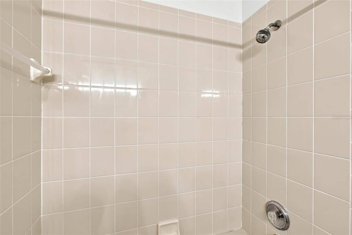 1814 SAN SILVESTRO DRIVE — photo 29 of 40