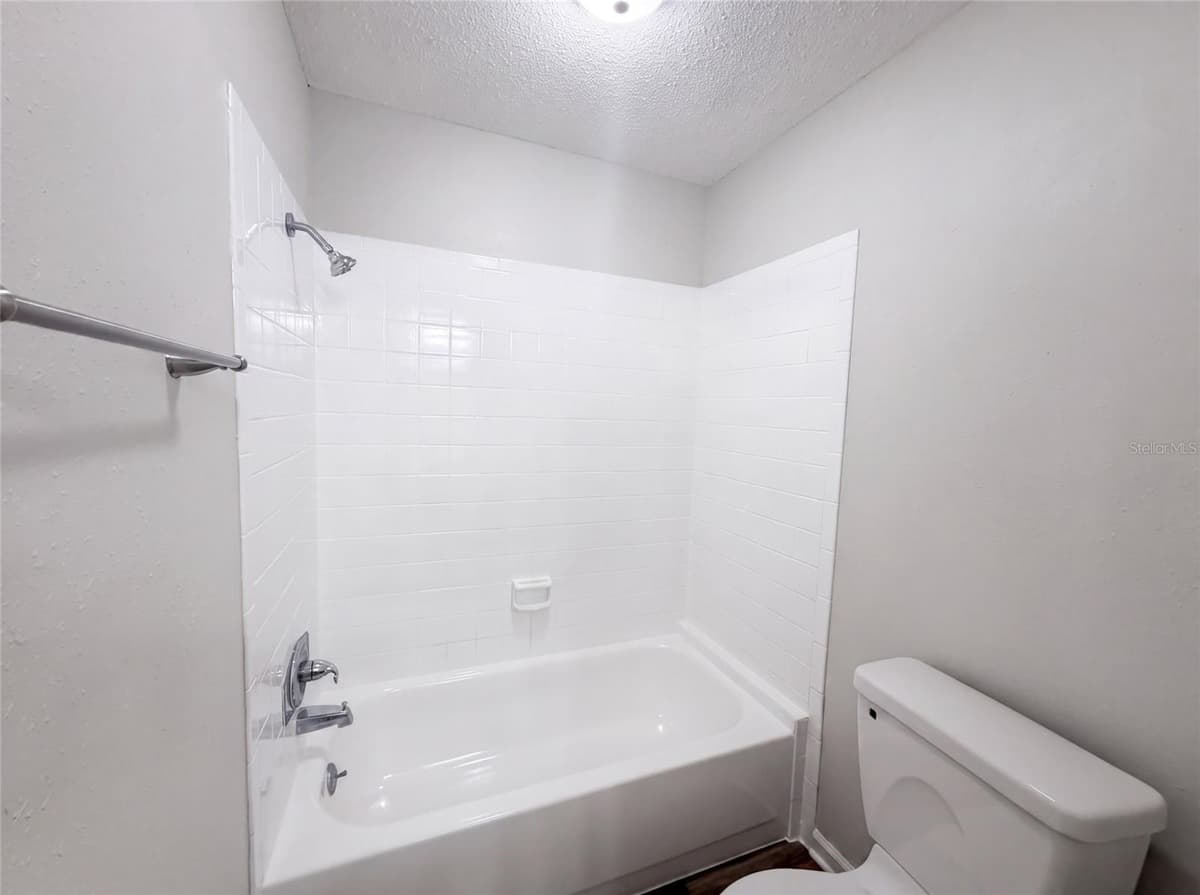4918 DENISE AVENUE — photo 15 of 18