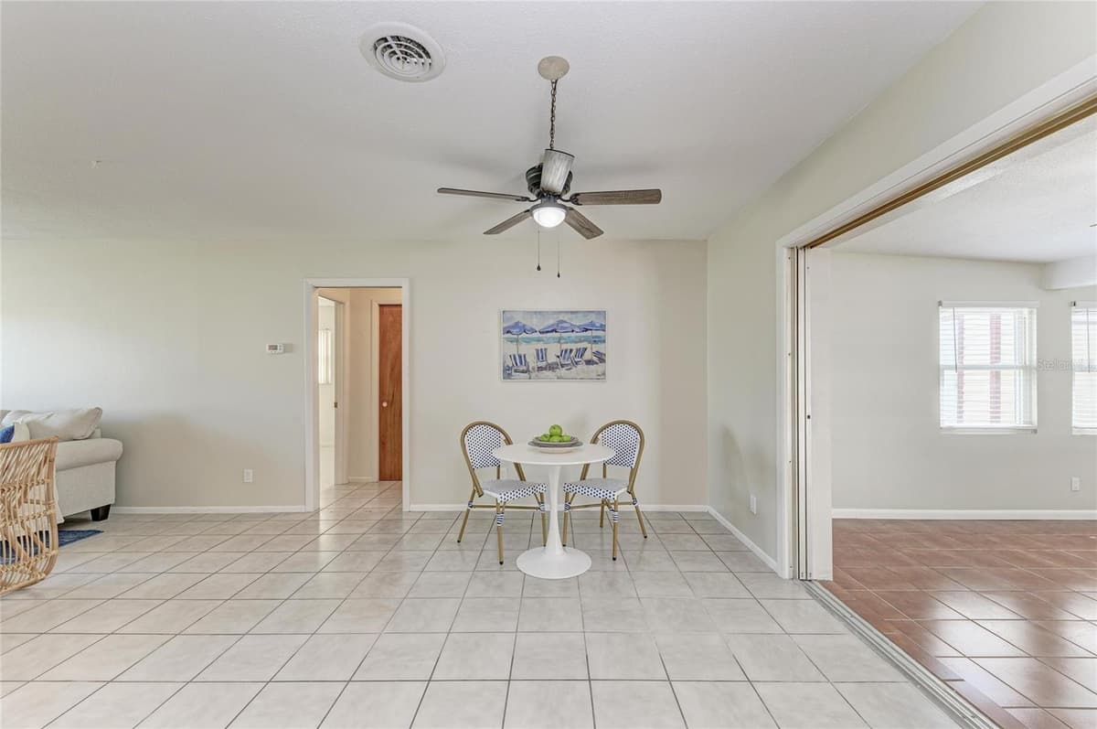 1507 VENICE BOULEVARD — photo 13 of 30