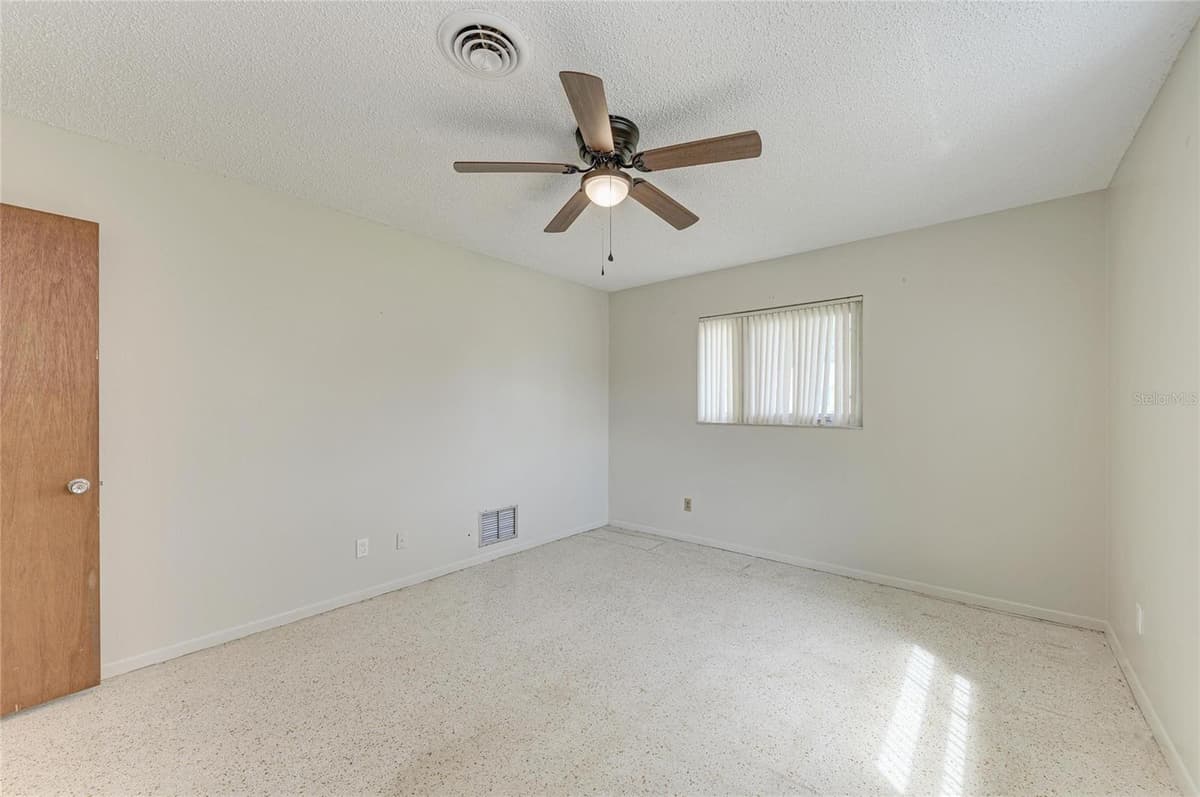 1507 VENICE BOULEVARD — photo 18 of 30