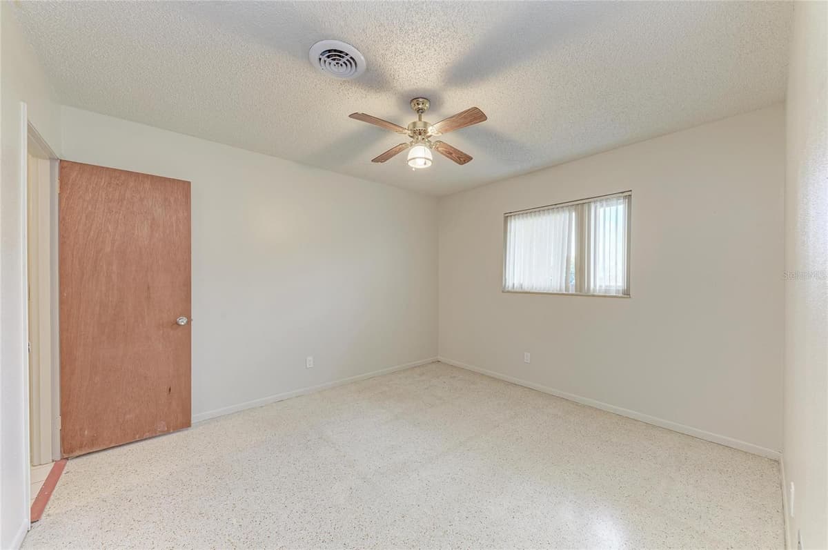 1507 VENICE BOULEVARD — photo 16 of 30