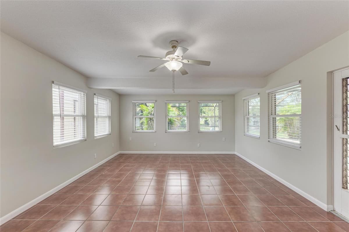 1507 VENICE BOULEVARD — photo 14 of 30
