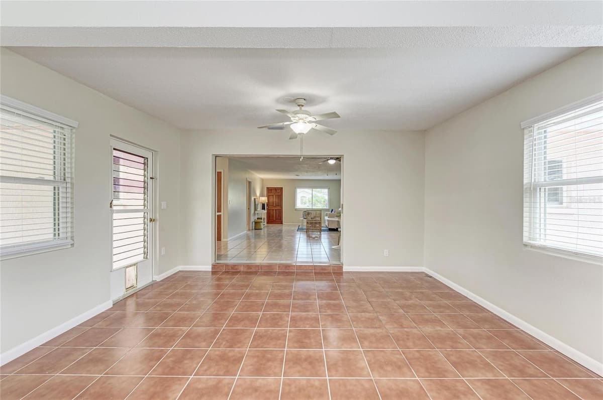 1507 VENICE BOULEVARD — photo 15 of 30