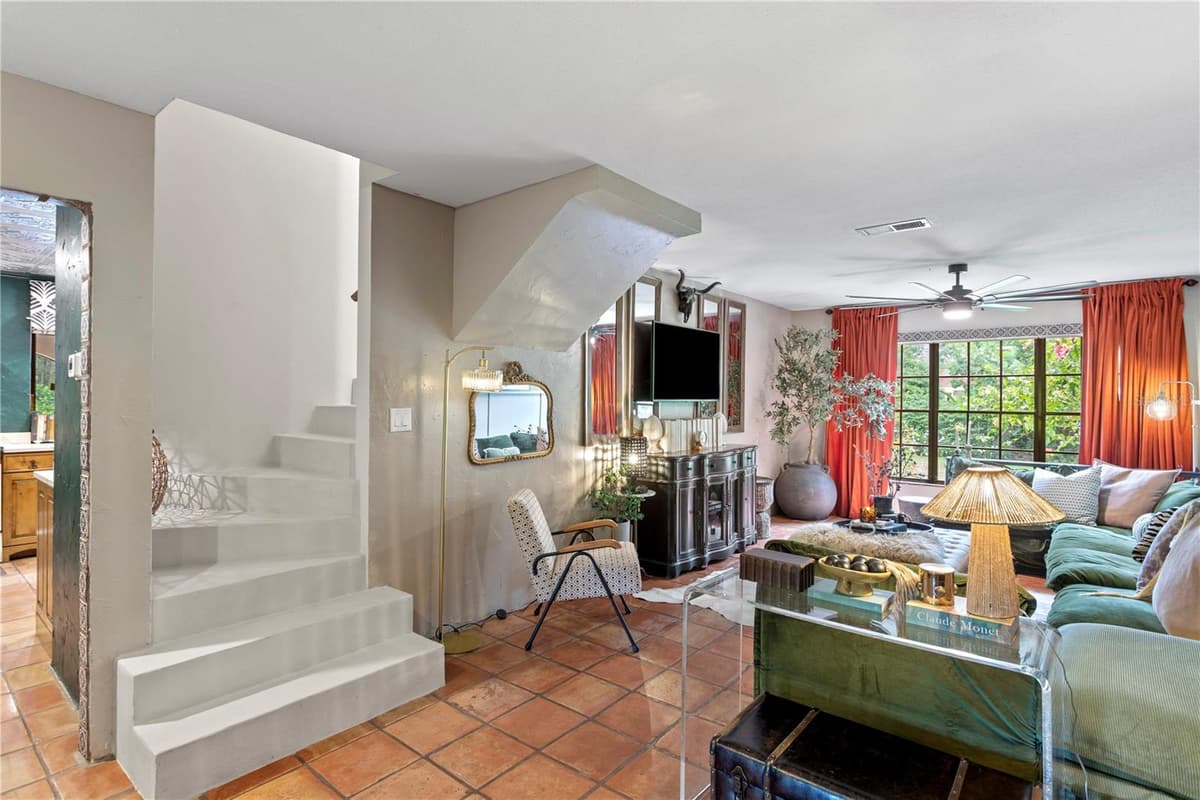 7915 FLOWERFIELD DRIVE — photo 9 of 42